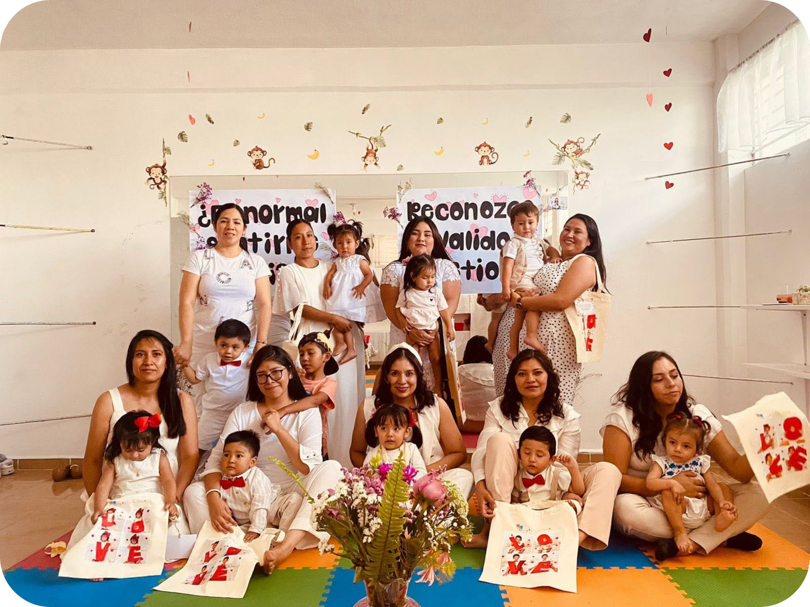 Celebración del Día de la Mamá en KIDDY'S